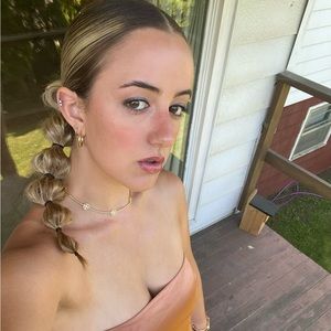 Meet your Posher, Ashlin